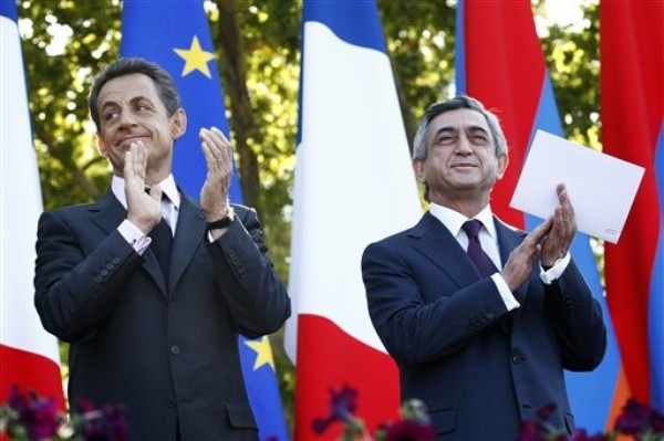 Sarkozy Is Out of Touch With Banks and 'Burbs