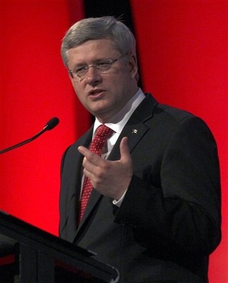 U.S. Looks to Canada on the Economy