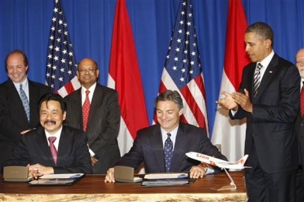 In Asia, Obama Keeps Focus Off Terrorism