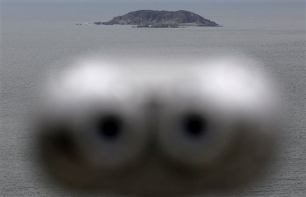 Fear Pyongyang's Army, Not Nukes