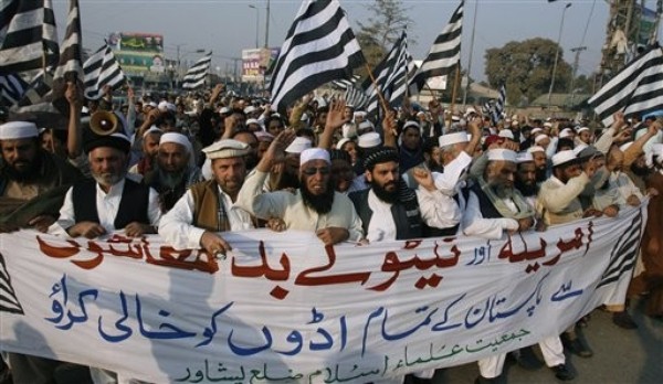 How to Handle Pakistan