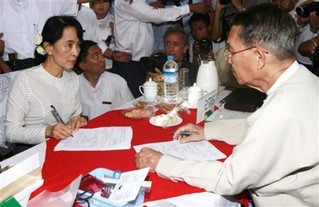 Finessing the Dramatic Opening to Myanmar