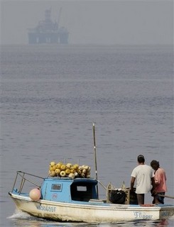 Uneasy U.S. Cooperation on Cuban Oil