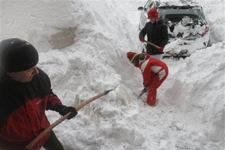Europe Cold Snap Claims 260 Lives, Traps Thousands in Bosnia