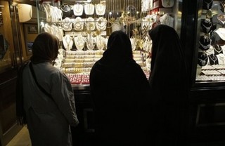 Ordinary Iranians Bear Brunt of Sanctions