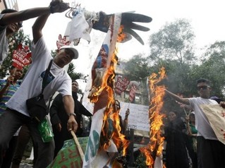 West Can Do More to Aid Syrian Opposition