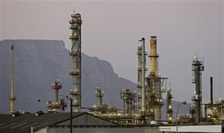 Needing Fuel, India Disdains Iran Sanctions