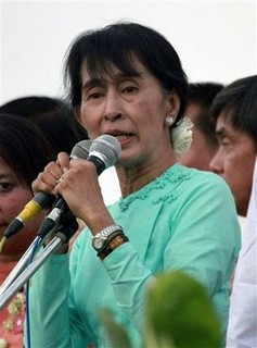 Sanctions Hold Back Myanmar Reform