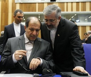 Obama Bluffs on Iran, But Must He?