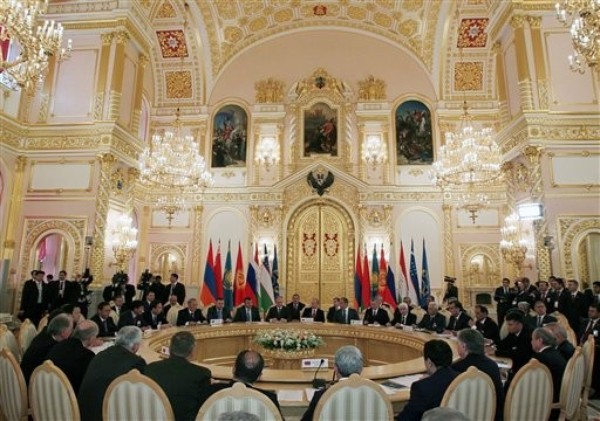 Putin Holds Key to Ending Syrian Bloodshed
