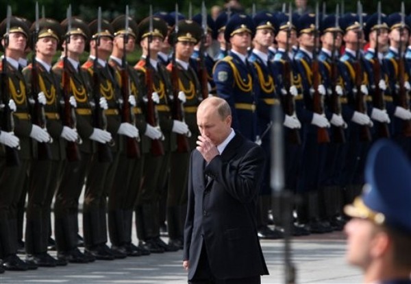 Putin Fears the Islamist Wave in Syria