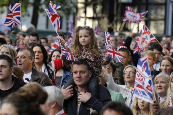 Jubilee Offers UK Respite from Reality