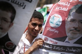 Contain the Islamist Revolutions