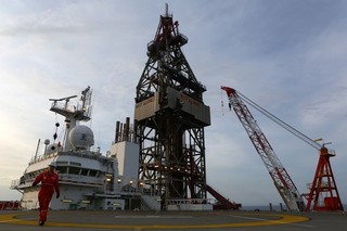 Mixing Oil & Water in South China Sea