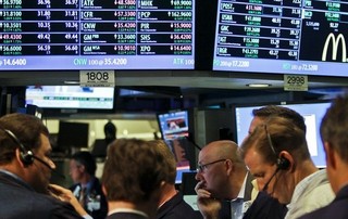 Anglo-American Capitalism Is in Retreat