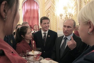 Only Low Oil Prices Will Oust Putin