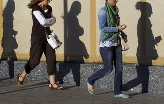 Fears Rising, Spaniards Begin to Flee Spain