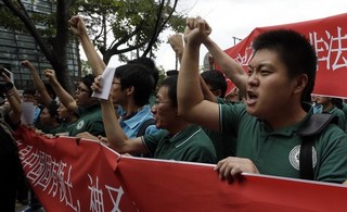 Can Cooler Heads Prevail in China-Japan Conflict?