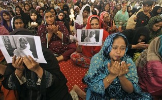 Attack on Girl Turns Pakistan Against Taliban