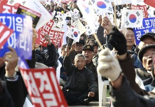 Korea Must Build Support for Reunification