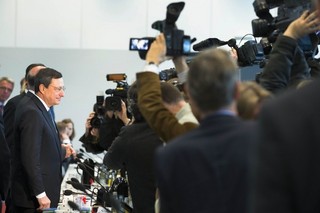 Forget U.S., It's Europe Going Over the Cliff