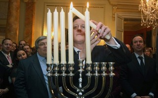 Britain's Cowardly Bond with Israel