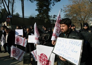 French Public Backs War ... for Now