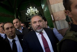 Nine Myths About Israel