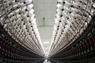 Chinese Graduates Shun Factory Jobs