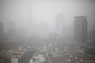 Work with China, Don't Contain It