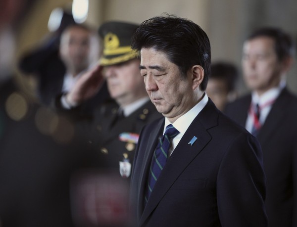 Abe in Too Much of a Rush to Change Constitution