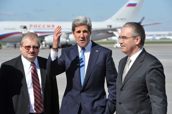 Don't 'Reset' with Putin - Crack Down on Him