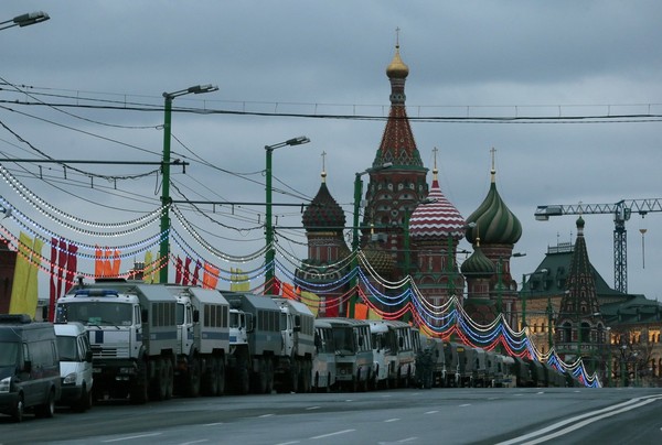 Obama's 'Red Line' Runs Through Moscow