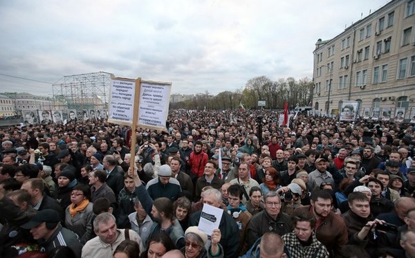 Will Anti-Putin Protests Revive Movement?