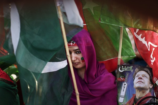 Democracy's Low Approval Rating in Pakistan