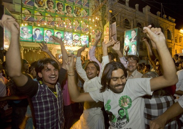 Pakistan Army Helps Advance Democracy