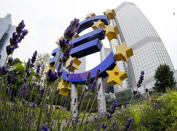 Britain Should Have Joined Euro 10 Years Ago