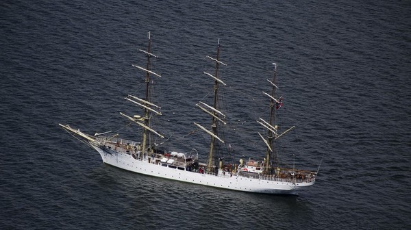 The Tough Norwegians Who Hunt Whales