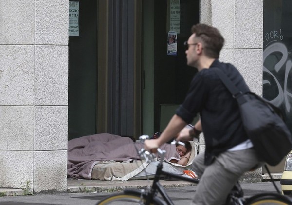 Italy's French Temptation