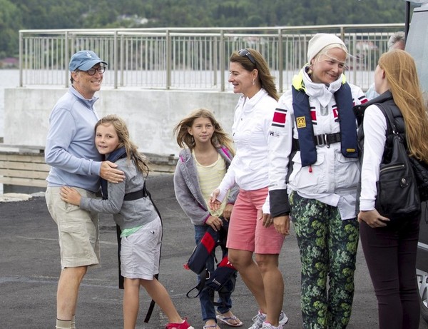 America, You Need a Vacation