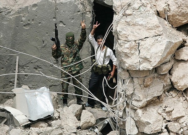 Looming Attacks Grip Lebanon