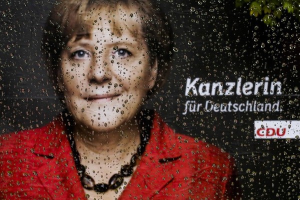 Prosperous Germans in No Mood for Change