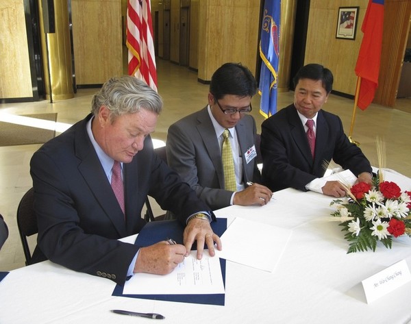 Taiwan Struggles on Wrong Side of History