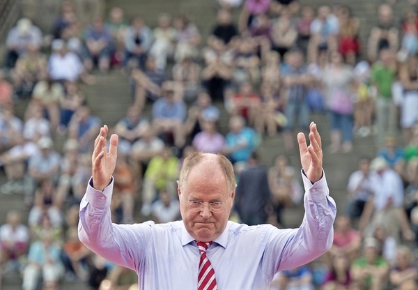 The Flawed Campaign of Merkel's Rival