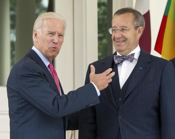 Estonia's Twitter-Obsessed President