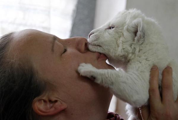 In Tanzania, Albinos Live in Constant Fear
