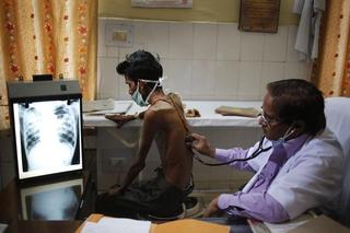 Why India Keeps Falling Behind China