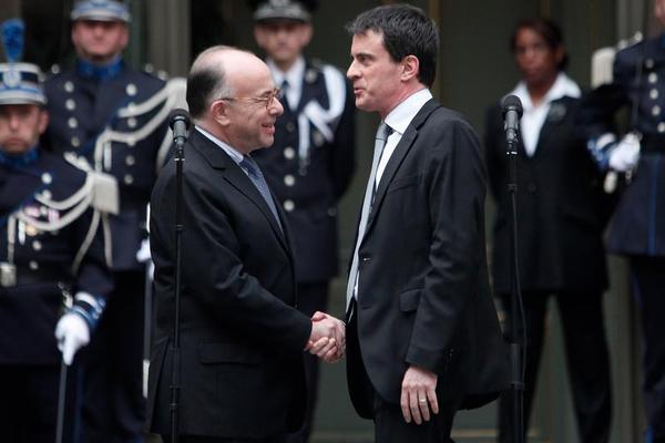 Hollande Pulls Puppet PM's Strings