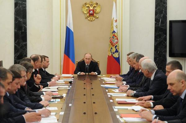 Putin's Strategy: Good Cop, Bad Cop