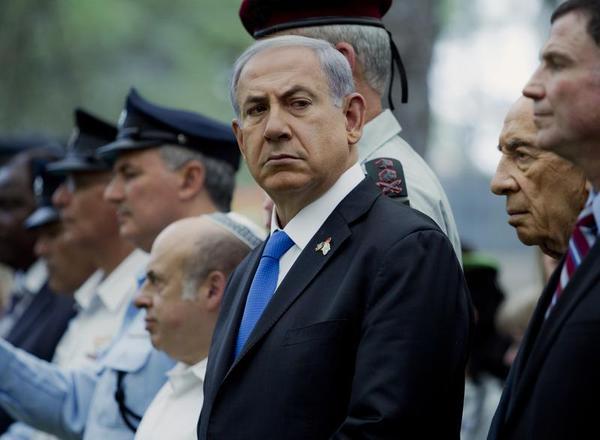 U.S. Officials: Blame Palestinians, Too